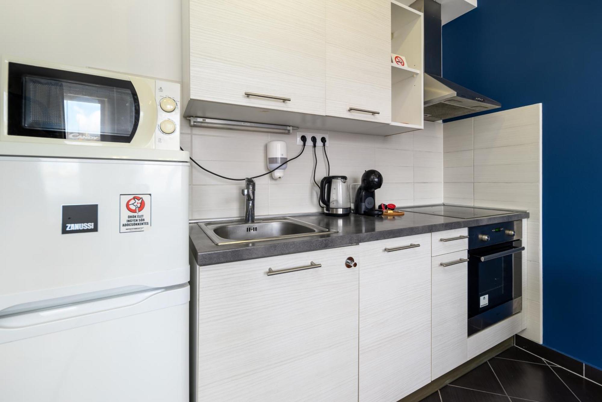 Sun Resort Residential Suite-Free Parking Garage Same Building Budapeszt Zewnętrze zdjęcie